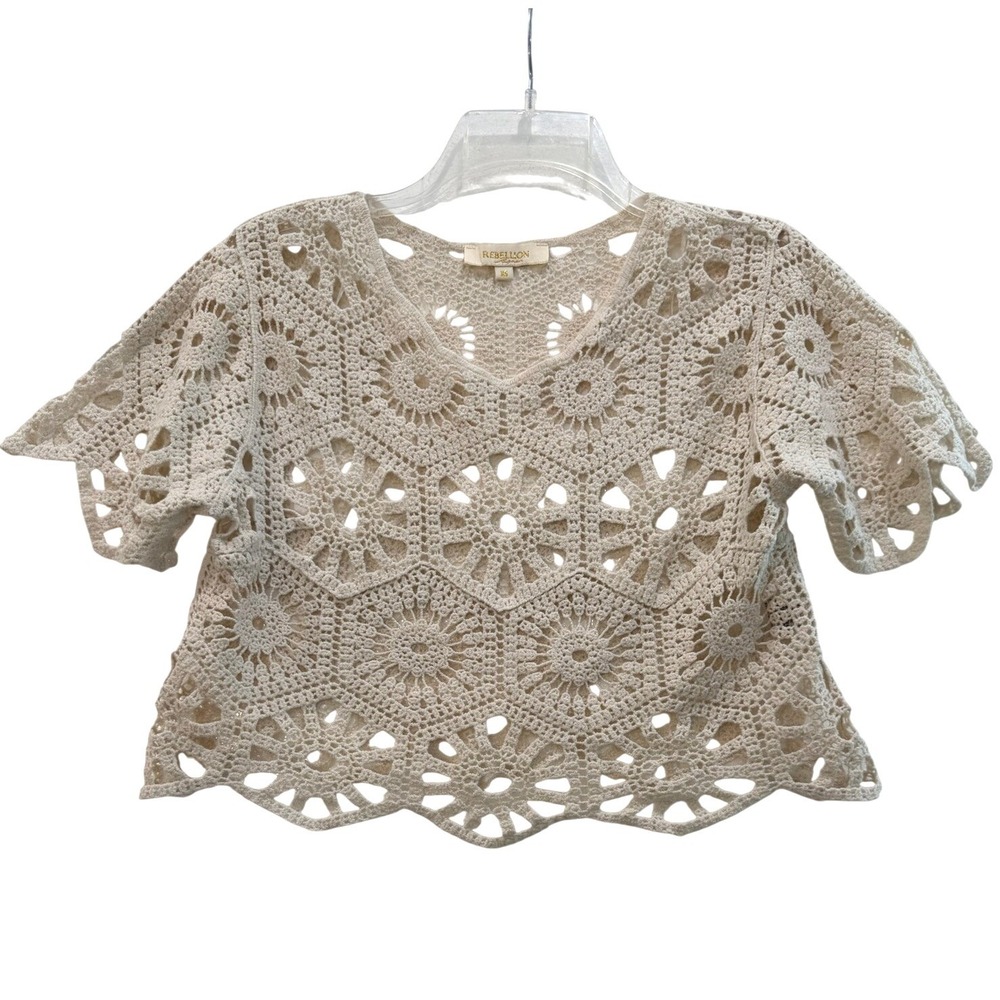 Rebellion Again Ivory Crochet Floral Knit V-Neck Short Sleeve Crop Top XS Cotton